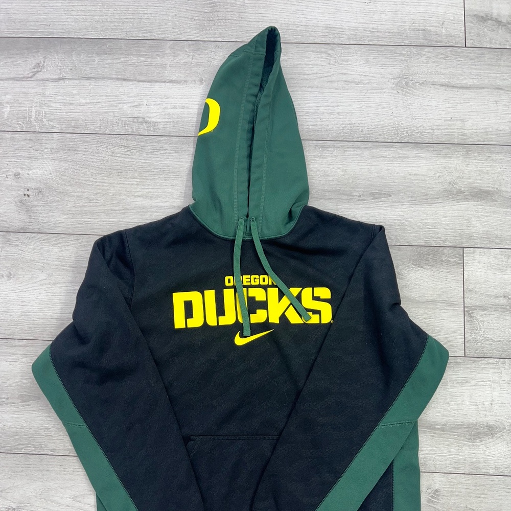 Nike Oregon Ducks Hoodie Adult Size SMALL Pullover Green Black NCAA Therma-Fit